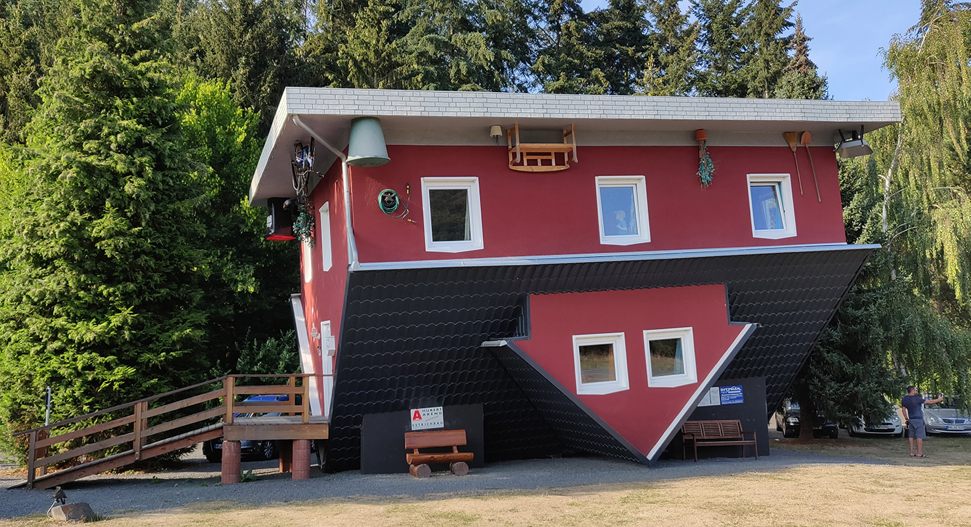 The upside down house - Koschany + Zimmer Architekten